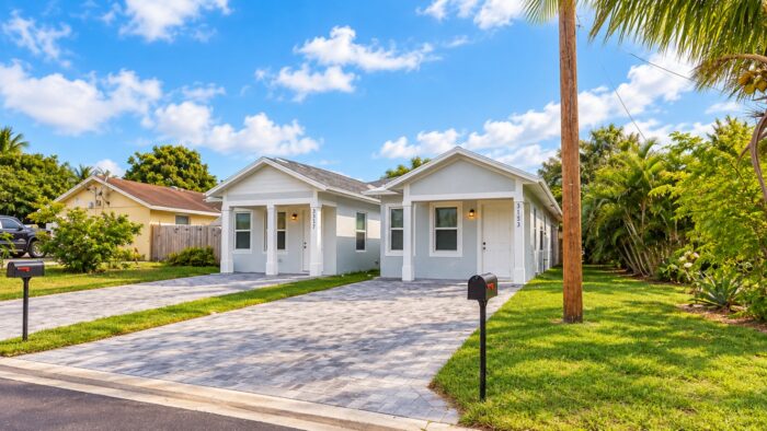 Snowbird Season Rentals: How to Maximize Occupancy in WPB.